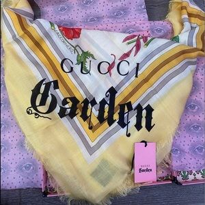 Gucci Garden Scarf